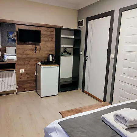 Ador Troia Hotel 3*