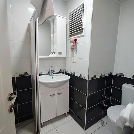 Ador Troia Hotel 3*