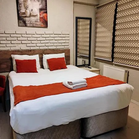 Ador Troia Hotel 3*
