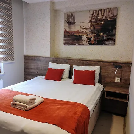 Hotel Ador Troia 3*