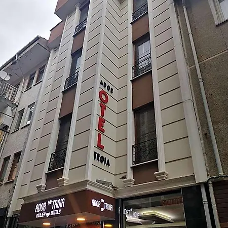 Hotel Ador Troia