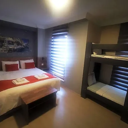 Hotel Ador Troia 3*