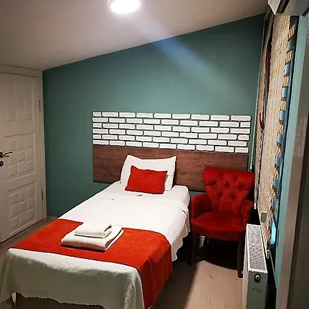 Hotel Ador Troia