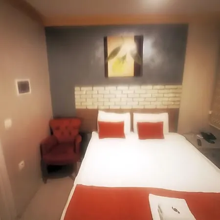 Hotel Ador Troia 3*