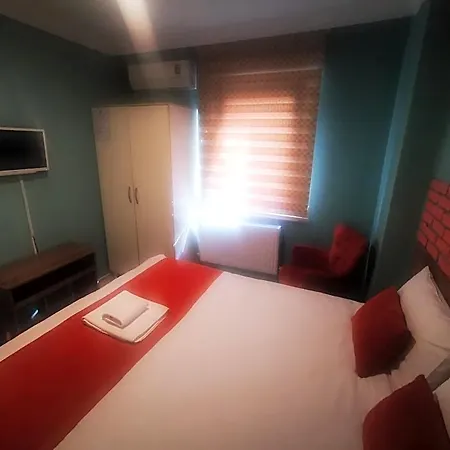 Hotel Ador Troia 3*